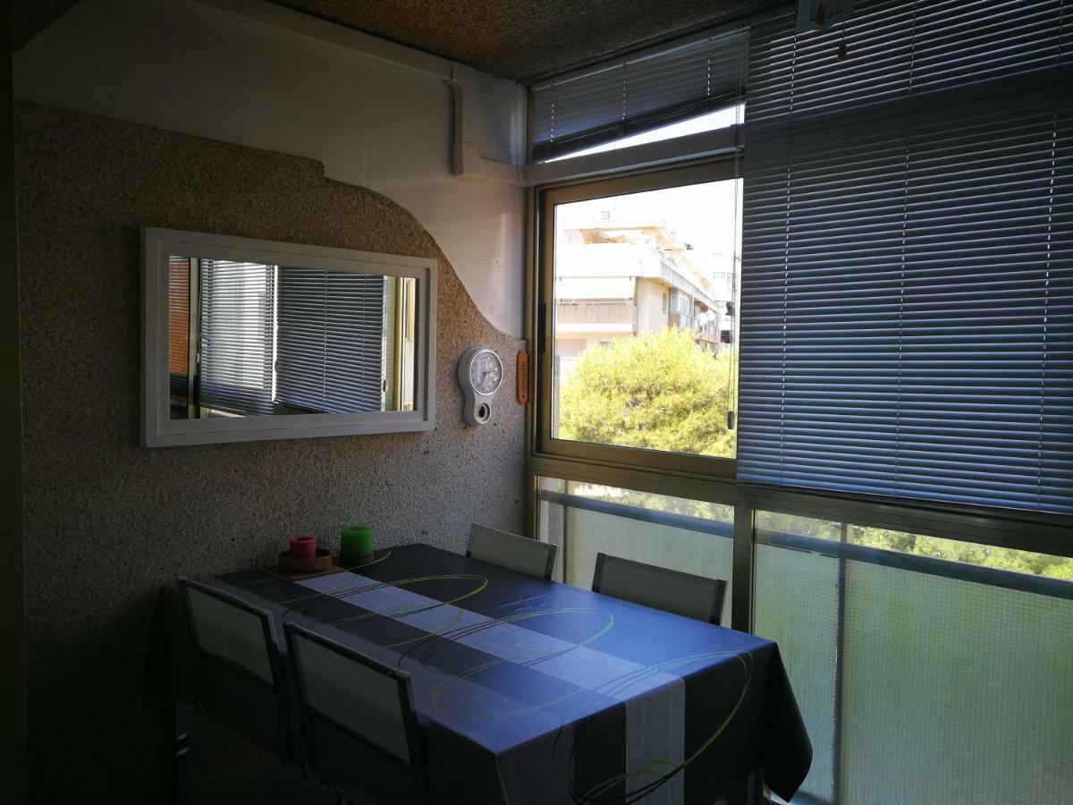 Apartment In Salou, Escaladei Екстериор снимка